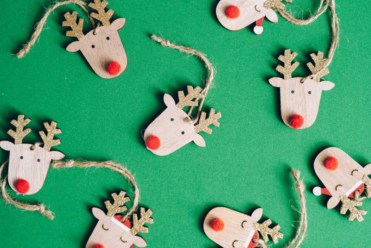 6 DIY Holiday Gifts That Your Friends Will Be Sure to Love